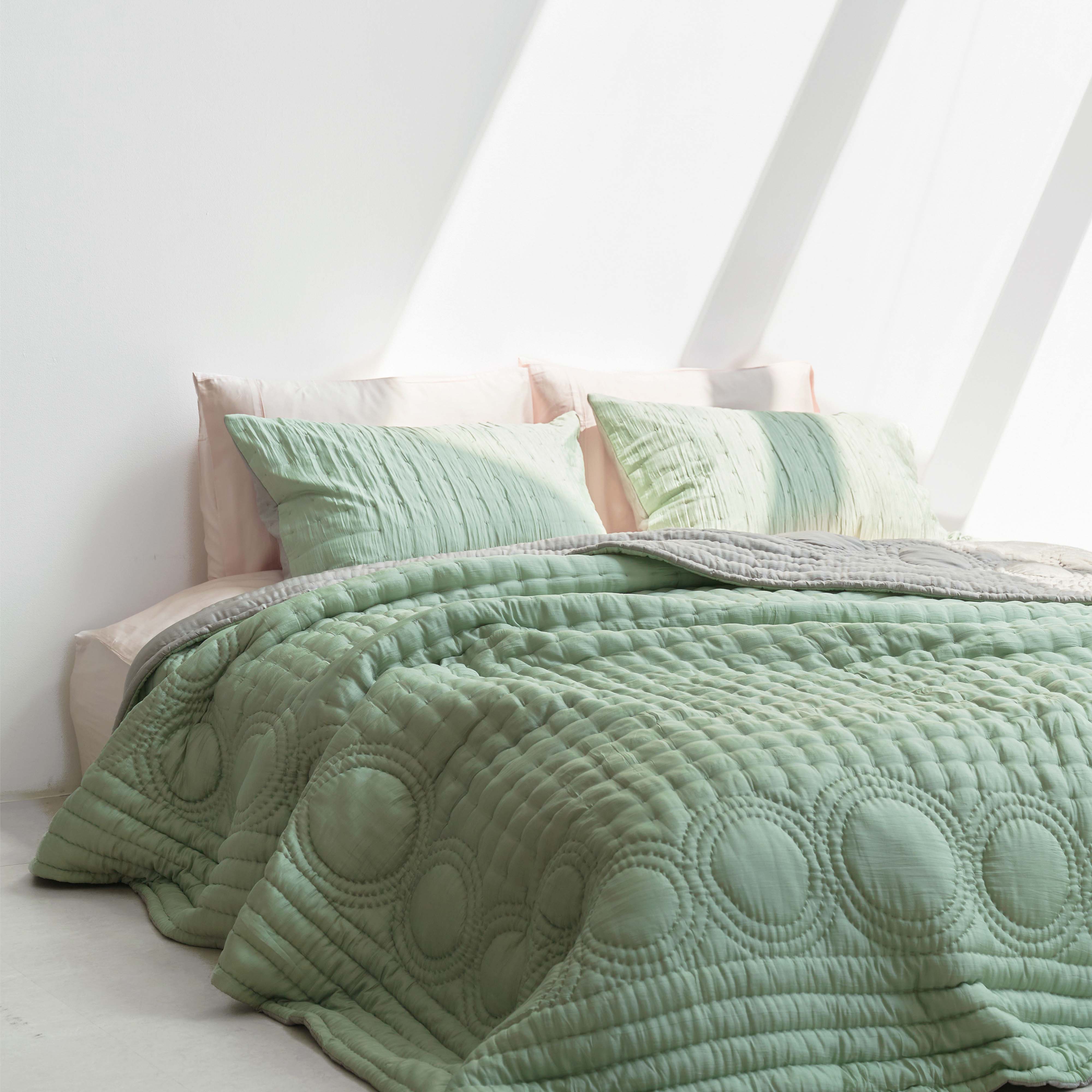 Silk Quilted Duvet - Mint &amp; Silver