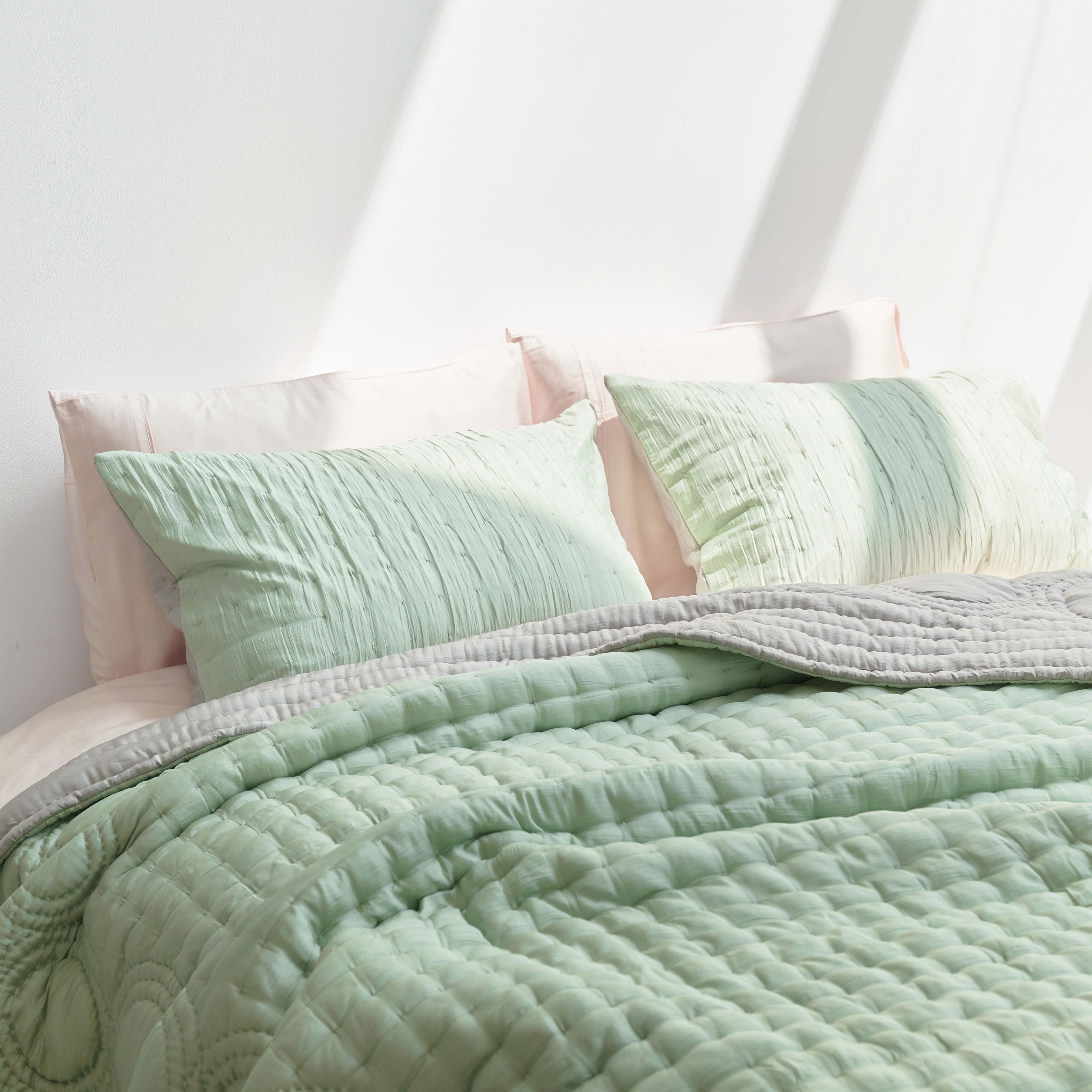 Silk Quilted Duvet - Mint &amp; Silver