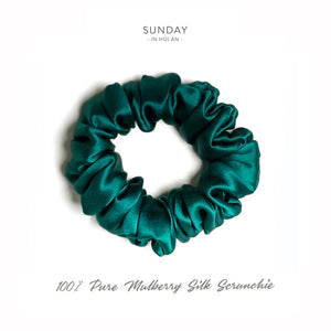 Mulberry Silk Scrunchie ( Medium) - Emerald