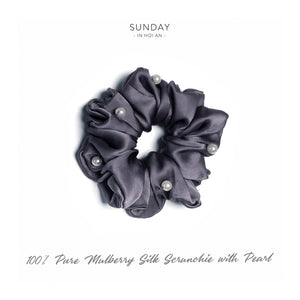 Mulberry Silk Pearls Scrunchie - Charcoal