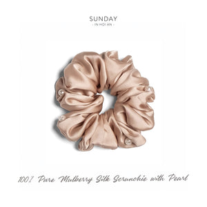 Mulberry Silk Pearls Scrunchie - Nude
